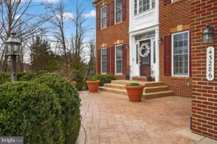 43286 Canal Creek Pl, Leesburg, VA 20176 - Photo 4