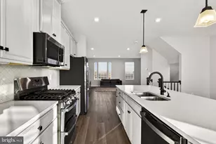 19410 Paiute Ter, Leesburg, VA 20175 - Photo 32