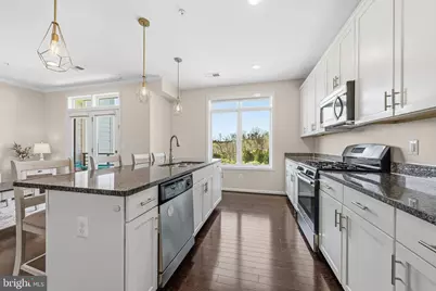 1400 Ribbon Limestone Terrace SE #E-201, Leesburg, VA 20175 - Photo 12