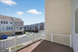 25484 Amber Gate Terrace, Chantilly, VA 20152 - Photo 16