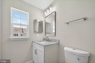 25484 Amber Gate Terrace, Chantilly, VA 20152 - Photo 22