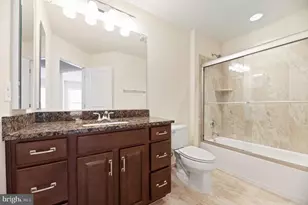 42409 Dogwood Square, Sterling, VA 20166 - Photo 34