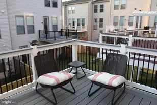 42409 Dogwood Square, Sterling, VA 20166 - Photo 6