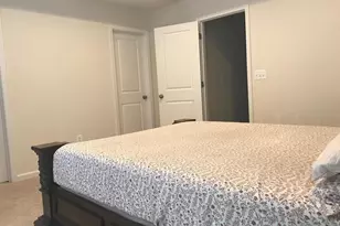 42409 Dogwood Square, Sterling, VA 20166 - Photo 10