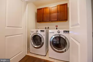 42409 Dogwood Square, Sterling, VA 20166 - Photo 36