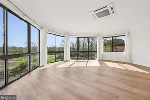 19400 Lansdowne Woods Blvd, Leesburg, VA 20176 - Photo 10