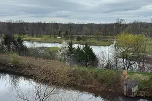 19400 Lansdowne Woods Blvd, Leesburg, VA 20176 - Photo 2