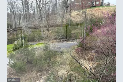 19400 Lansdowne Woods Boulevard #101, Leesburg, VA 20176 - Photo 4