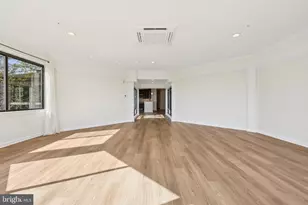 19400 Lansdowne Woods Blvd, Leesburg, VA 20176 - Photo 8