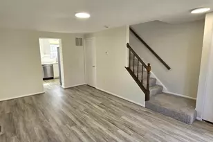 15 Asbury Way, Sterling, VA 20165 - Photo 2