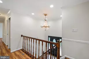 10217 McKean Ct, Great Falls, VA 22066 - Photo 6