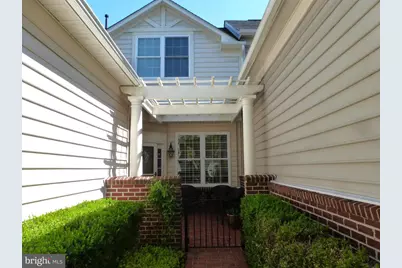 44351 Oakmont Manor Square, Ashburn, VA 20147 - Photo 2