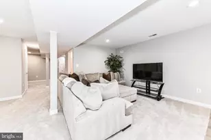 20855 Blythwood Ct, Ashburn, VA 20147 - Photo 48