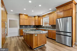 20543 Chapin Ct, Sterling, VA 20165 - Photo 10