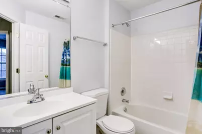 25242 Dunvegan Square, Chantilly, VA 20152 - Photo 24