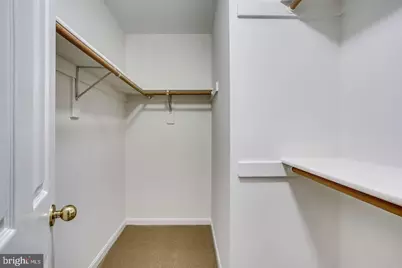 25242 Dunvegan Square, Chantilly, VA 20152 - Photo 18