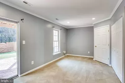 25242 Dunvegan Square, Chantilly, VA 20152 - Photo 30