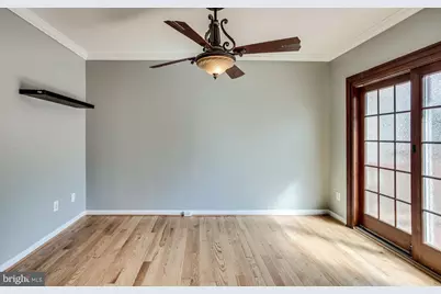 25242 Dunvegan Square, Chantilly, VA 20152 - Photo 12