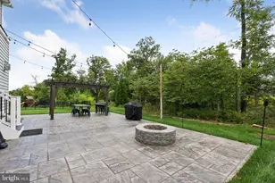 22778 Trailing Rose Ct, Brambleton, VA 20148 - Photo 36