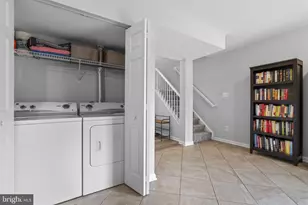 45426 Clarkes Crossing Square, Sterling, VA 20164 - Photo 6