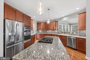 20251 Kiawah Island Dr, Ashburn, VA 20147 - Photo 10