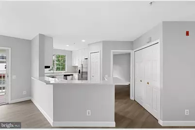 21850 Locomotive Terrace #202, Sterling, VA 20166 - Photo 14