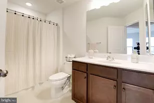 42482 Dogwood Glen Square, Sterling, VA 20166 - Photo 26