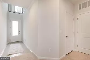 42482 Dogwood Glen Square, Sterling, VA 20166 - Photo 2