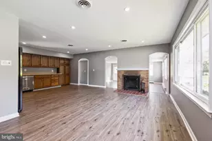 45448 Mallard St, Sterling, VA 20165 - Photo 4