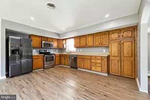 45448 Mallard St, Sterling, VA 20165 - Photo 6