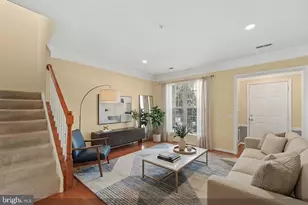 21877 Elkins Terrace, Sterling, VA 20166 - Photo 4