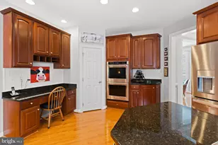 25758 S Village Dr, Chantilly, VA 20152 - Photo 14