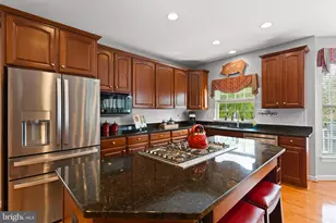 25758 S Village Dr, Chantilly, VA 20152 - Photo 16