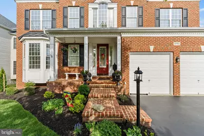25758 S Village Drive, Chantilly, VA 20152 - Photo 4