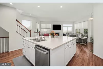 42464 Regal Wood Drive, Brambleton, VA 20148 - Photo 6