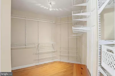 22826 Courtland Park Drive, Brambleton, VA 20148 - Photo 32