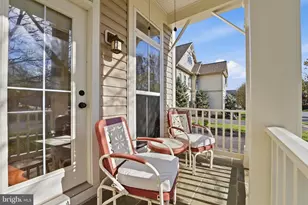 22826 Courtland Park Dr, Brambleton, VA 20148 - Photo 4