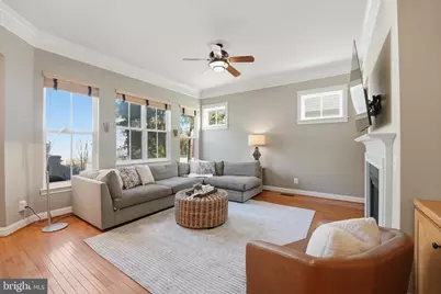 22826 Courtland Park Drive, Brambleton, VA 20148 - Photo 18