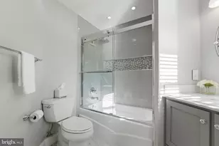 22826 Courtland Park Dr, Brambleton, VA 20148 - Photo 38