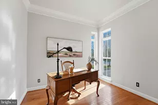 22826 Courtland Park Dr, Brambleton, VA 20148 - Photo 8