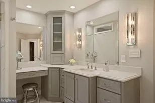 22826 Courtland Park Dr, Brambleton, VA 20148 - Photo 28