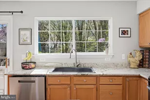 816 Bellview Ct NE, Leesburg, VA 20176 - Photo 12