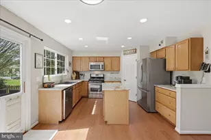 816 Bellview Ct NE, Leesburg, VA 20176 - Photo 14