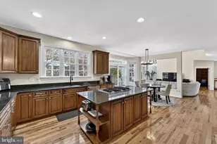 42758 Glenside Dr, Brambleton, VA 20148 - Photo 40