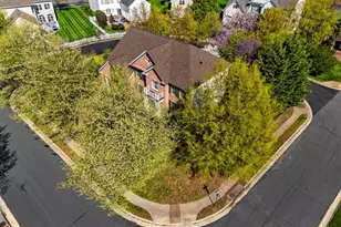 42758 Glenside Dr, Brambleton, VA 20148 - Photo 4