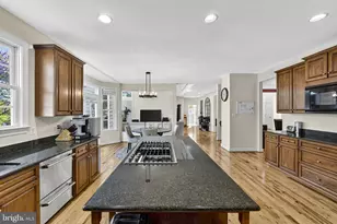 42758 Glenside Dr, Brambleton, VA 20148 - Photo 38