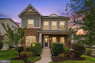 24960 McNair Pl, Aldie, VA 20105 - Photo 2