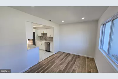 126 Richland Circle, Sterling, VA 20164 - Photo 2