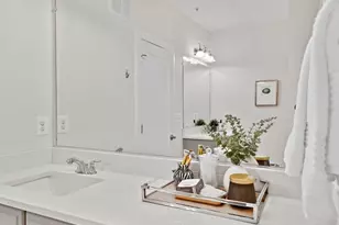 44742 Tiverton Sq, Ashburn, VA 20147 - Photo 32