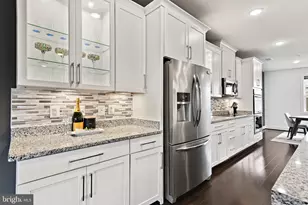 44742 Tiverton Sq, Ashburn, VA 20147 - Photo 22